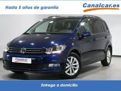 Usado VW Touran Advance 115 CV (84 kW) 2017 Azul Monovolumen