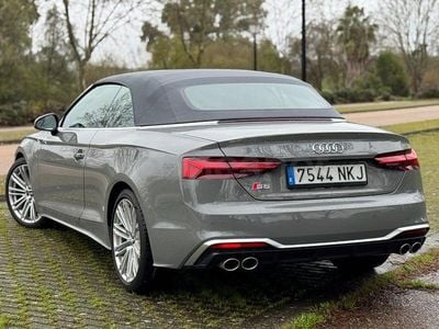 Usado Audi A5 Cabriolet Ambiente 354 CV (260 kW) 2021 Gris / plata Descapotable
