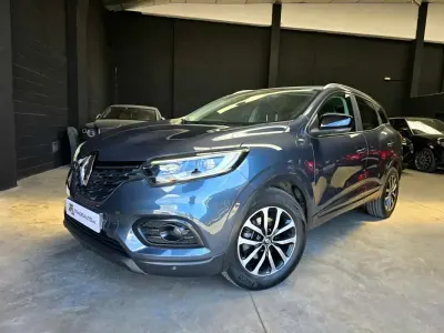 Usado Renault Kadjar LIMITED 116 CV (85 kW) 2022 Gris SUV