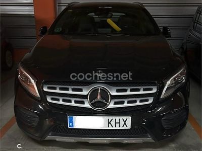 Mercedes GLA220