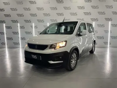 Usado Peugeot Rifter Active 102 CV (75 kW) 2020 Blanco Monovolumen