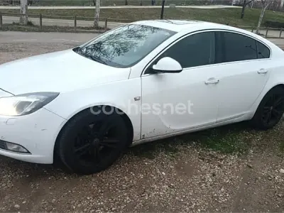 Usado Opel Insignia Cosmo 160 CV (117 kW) 2010 Blanco Berlina