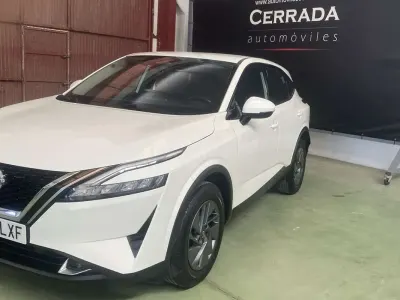 Usado Nissan Qashqai Acenta 140 CV (102 kW) 2022 Blanco SUV
