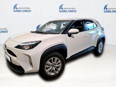 Blanco Usado 2022 Toyota Yaris Hybrid Business Edition SUV | 22.900 € (Un poco caro)