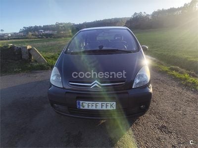 Gris / plata Usado 2006 Citroën Xsara Picasso Exclusive Monovolumen | 3100 € (Precio justo)