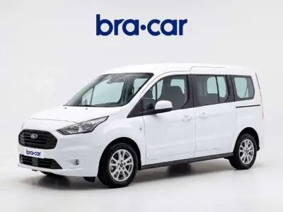 Usado Ford Tourneo Trend 120 CV (88 kW) 2021 Blanco Monovolumen