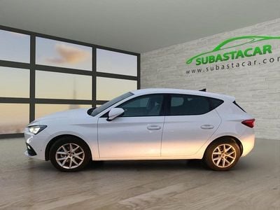 Usado Seat Leon Style 115 CV (84 kW) 2021 Blanco