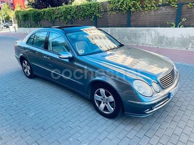 Mercedes E320