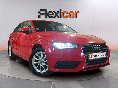 Käytetty Audi A3 Premium 115 HP (84 kW) 2016 Punainen Sedan