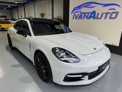 Porsche Panamera 4