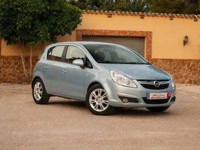 Usado Opel Corsa Cosmo 90 CV (66 kW) 2009 Azul Utilitario