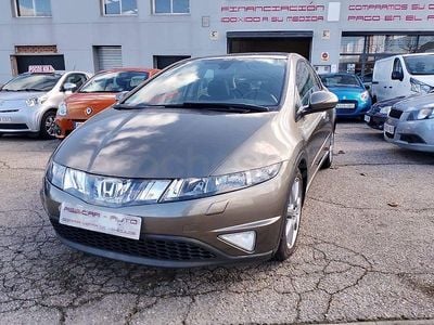 Gris / plata Usado 2007 Honda Civic Comfort Berlina | 6500 € (Precio justo)