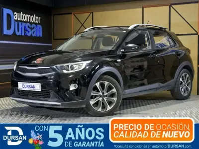 Usado Kia Stonic 101 CV (74 kW) 2019 Negro SUV
