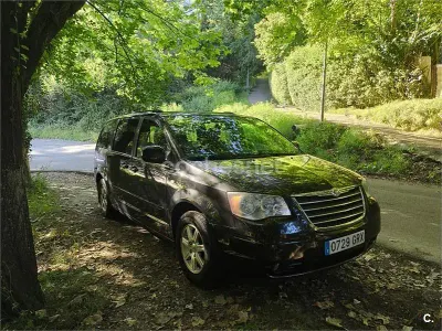 Usado Chrysler Grand Voyager Touring 163 CV (119 kW) 2009 Negro Monovolumen