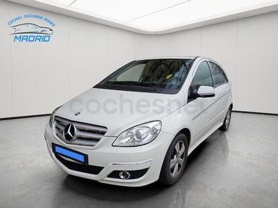 Usado Mercedes B180 109 CV (80 kW) 2009 Blanco Monovolumen