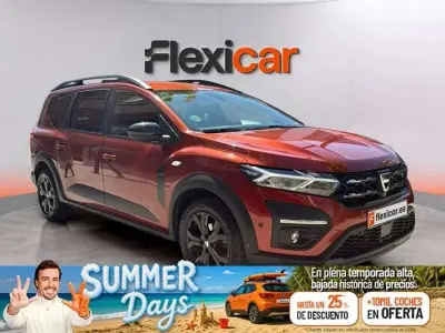 Usado Dacia Jogger Comfort 101 CV (74 kW) 2022 Naranja Monovolumen