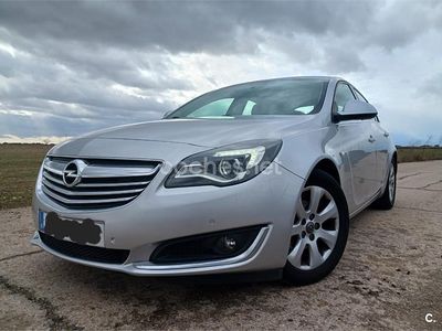 Usado Opel Insignia Business 120 CV (88 kW) 2014 Gris / plata Berlina