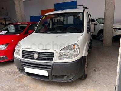 Usado Fiat Doblò Active 75 CV (55 kW) 2010 Blanco Monovolumen
