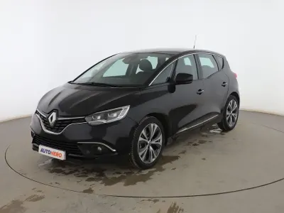 Usado Renault Scenic E-Tech Zen 140 CV (102 kW) 2018 Negro Monovolumen