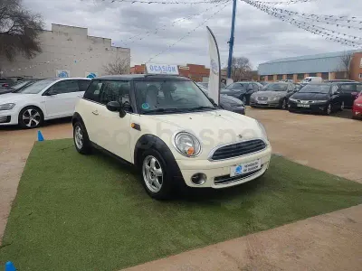 Usado Mini ONE 95 CV (69 kW) 2009 Blanco Utilitario