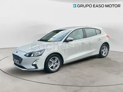Usado Ford Focus Trend 120 CV (88 kW) 2022 Blanco Berlina