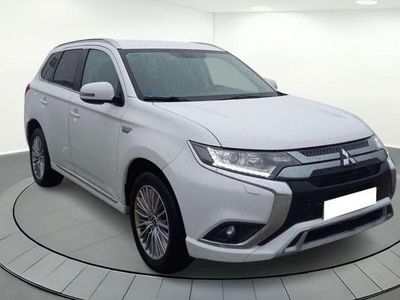 Usado Mitsubishi Outlander Motion 224 CV (164 kW) 2019 Blanco SUV