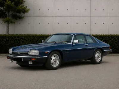 Usado Jaguar XJS 290 CV (213 kW) 1987 Azul Coupe