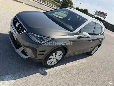 Usado Seat Arona Xperience 110 CV (80 kW) 2024 Verde SUV