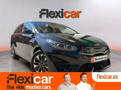 Usado Kia Ceed 141 CV (103 kW) 2025 Negro Utilitario