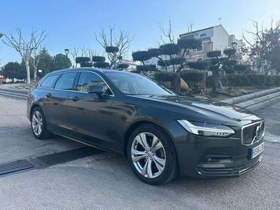 Käytetty Volvo V90 Momentum 197 HP (144 kW) 2021 Harmaa Farmari