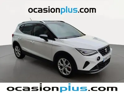 Usado Seat Arona FR 110 CV (80 kW) 2021 Blanco SUV