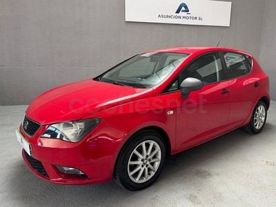Käytetty Seat Ibiza Reference 70 HP (51 kW) 2014 Punainen Sedan