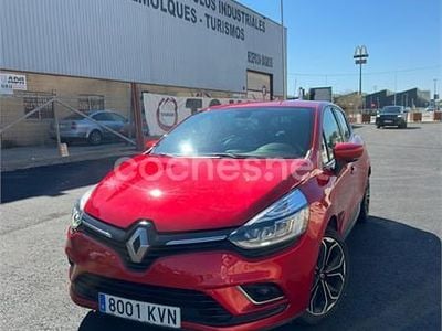 Usado Renault Clio IV Zen 120 CV (88 kW) 2019 Rojo Berlina