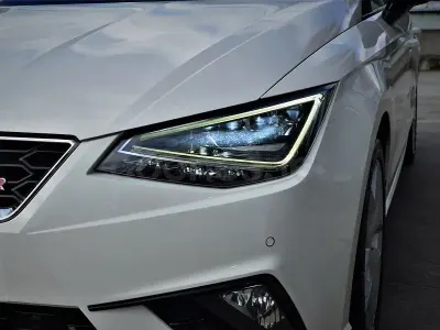 Usado Seat Ibiza FR 115 CV (84 kW) 2018 Blanco Utilitario