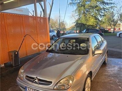 Usado Citroën Xsara 75 CV (55 kW) 2001 Gris / plata Berlina