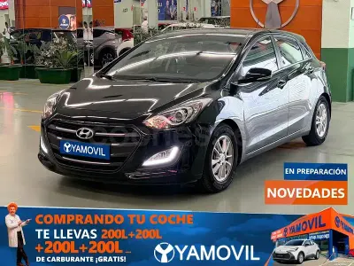 Usado Hyundai i30 135 CV (99 kW) 2015 Negro Berlina