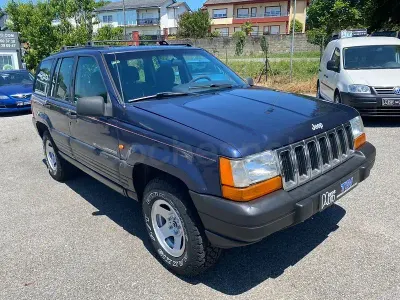 Usado Jeep Grand Cherokee Laredo 115 CV (84 kW) 1997 Azul SUV