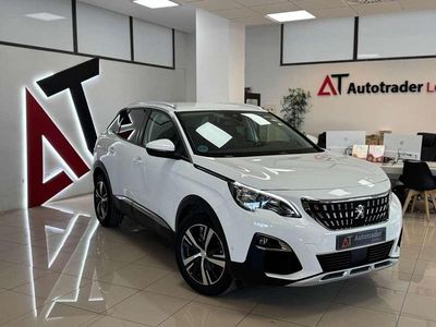 Usado Peugeot 3008 Allure 131 CV (96 kW) 2020 Blanco SUV