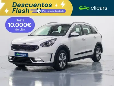 Usado Kia Niro 141 HP (103 kW) 2019 Branco SUV