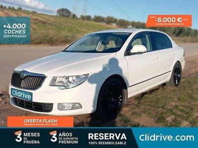 Usado Skoda Superb Exclusive 140 CV (102 kW) 2010 Blanco Berlina