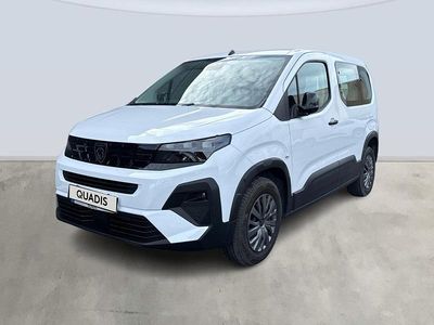 Usado Peugeot Rifter Allure 101 CV (74 kW) 2025 Blanco Monovolumen