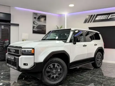 Usado Toyota Land Cruiser 207 CV (152 kW) 2025 Blanco SUV