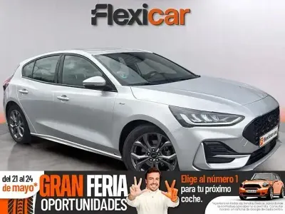Usado Ford Focus ST-Line 125 CV (91 kW) 2023 Gris