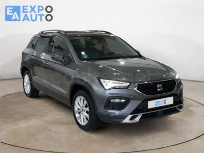 Usado Seat Ateca Style 150 CV (110 kW) 2022 Gris / plata SUV