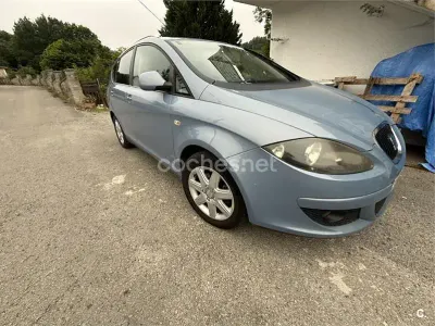Usado Seat Altea XL 105 CV (77 kW) 2008 Azul Monovolumen