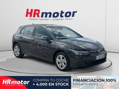 Usado VW Golf VIII 115 CV (84 kW) 2022 Gris / plata Berlina
