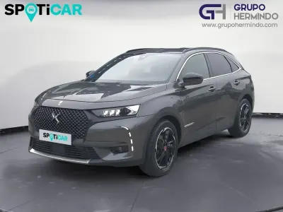Usado DS Automobiles DS7 Crossback Performance 225 CV (165 kW) 2021 Gris / plata SUV