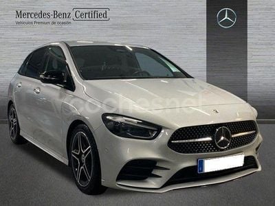 Usado Mercedes B180 116 CV (85 kW) 2021 Gris / plata Monovolumen