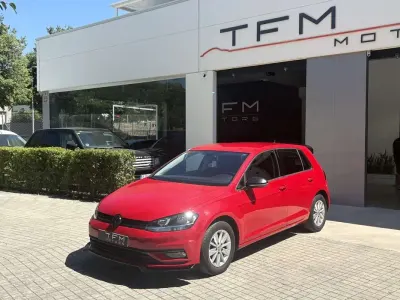 Usado VW Golf VII 116 CV (85 kW) 2019 Rojo Utilitario