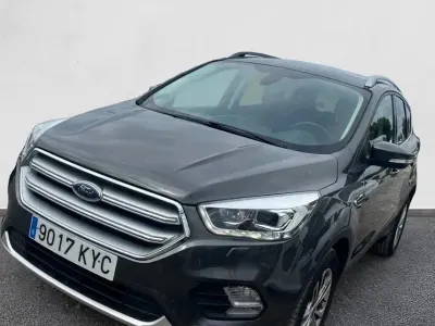 Usado Ford Kuga Titanium 150 CV (110 kW) 2019 SUV
